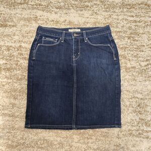 Levis Denim Skirt Sz 8 Straight Dark Blue Wash Stretch Casual Classic Midi
